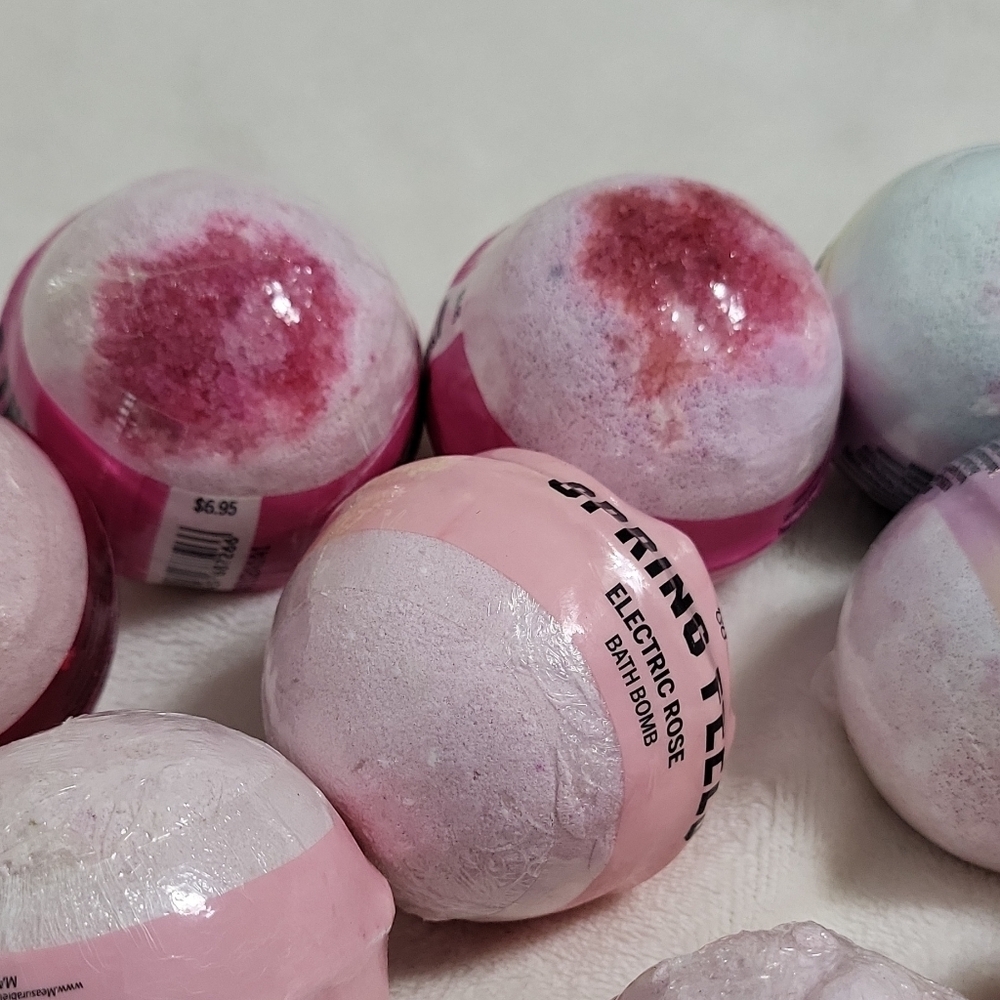 PINK Bath Bombs Spring Feels Unicorn Vibes Assorted Scents 4.6 oz lot of 11 - Picture 3 of 16